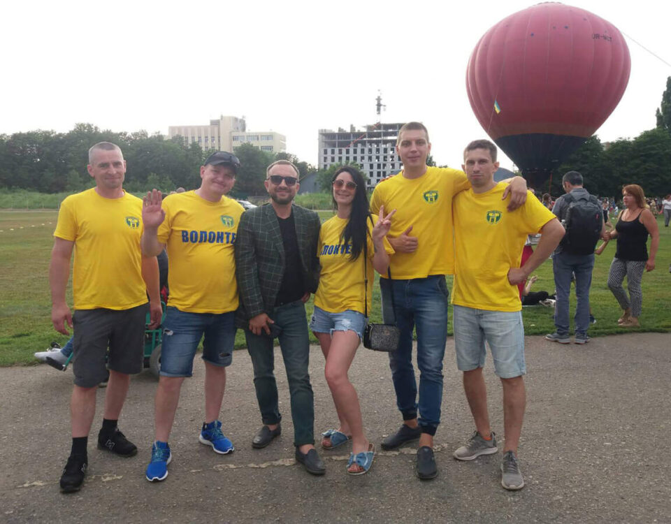 Волонтеры РЦ Атмосфера - участие эстафета патриотов